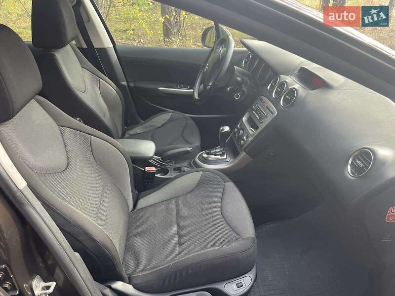 Хэтчбек Peugeot 308 2012 в Киеве