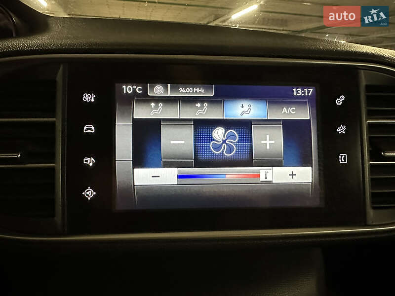 Универсал Peugeot 308 2016 в Киеве фото 19 Универсал Peugeot 308 2016 в Киеве