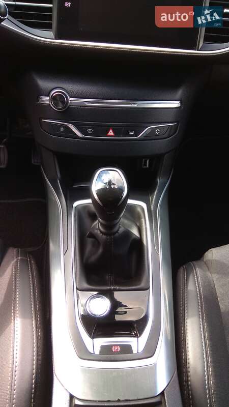 Универсал Peugeot 308 2019 в Чернигове