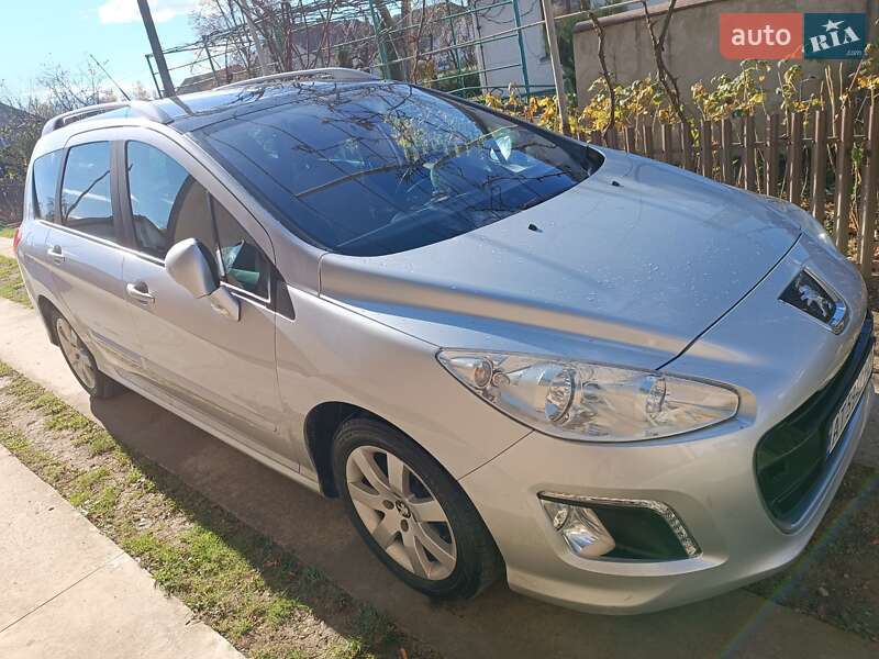 Peugeot 308 2011 Peugeot 308 2011