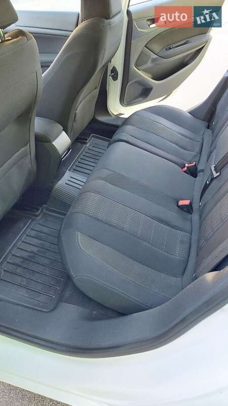 Универсал Peugeot 308 2016 в Христиновке фото 14 Универсал Peugeot 308 2016 в Христиновке