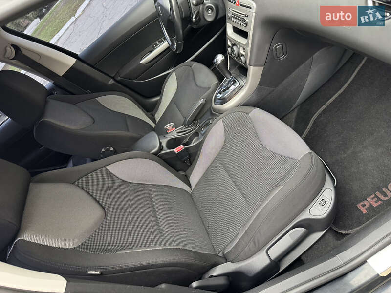 Хетчбек Peugeot 308 2012 в Кам'янському