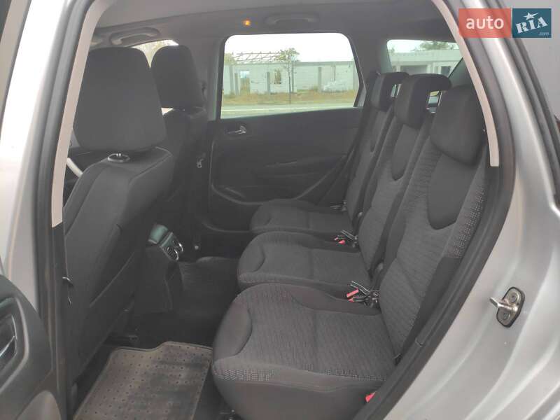 Универсал Peugeot 308 2010 в Белгороде-Днестровском фото 12 Универсал Peugeot 308 2010 в Белгороде-Днестровском