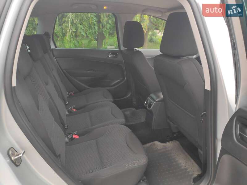 Универсал Peugeot 308 2010 в Белгороде-Днестровском фото 16 Универсал Peugeot 308 2010 в Белгороде-Днестровском