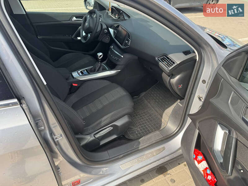 Универсал Peugeot 308 2015 в Львове фото 5 Универсал Peugeot 308 2015 в Львове
