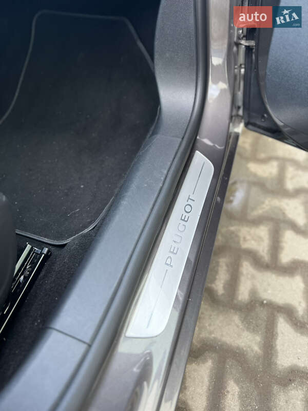 Универсал Peugeot 308 2014 в Каменке-Бугской фото 60 Универсал Peugeot 308 2014 в Каменке-Бугской
