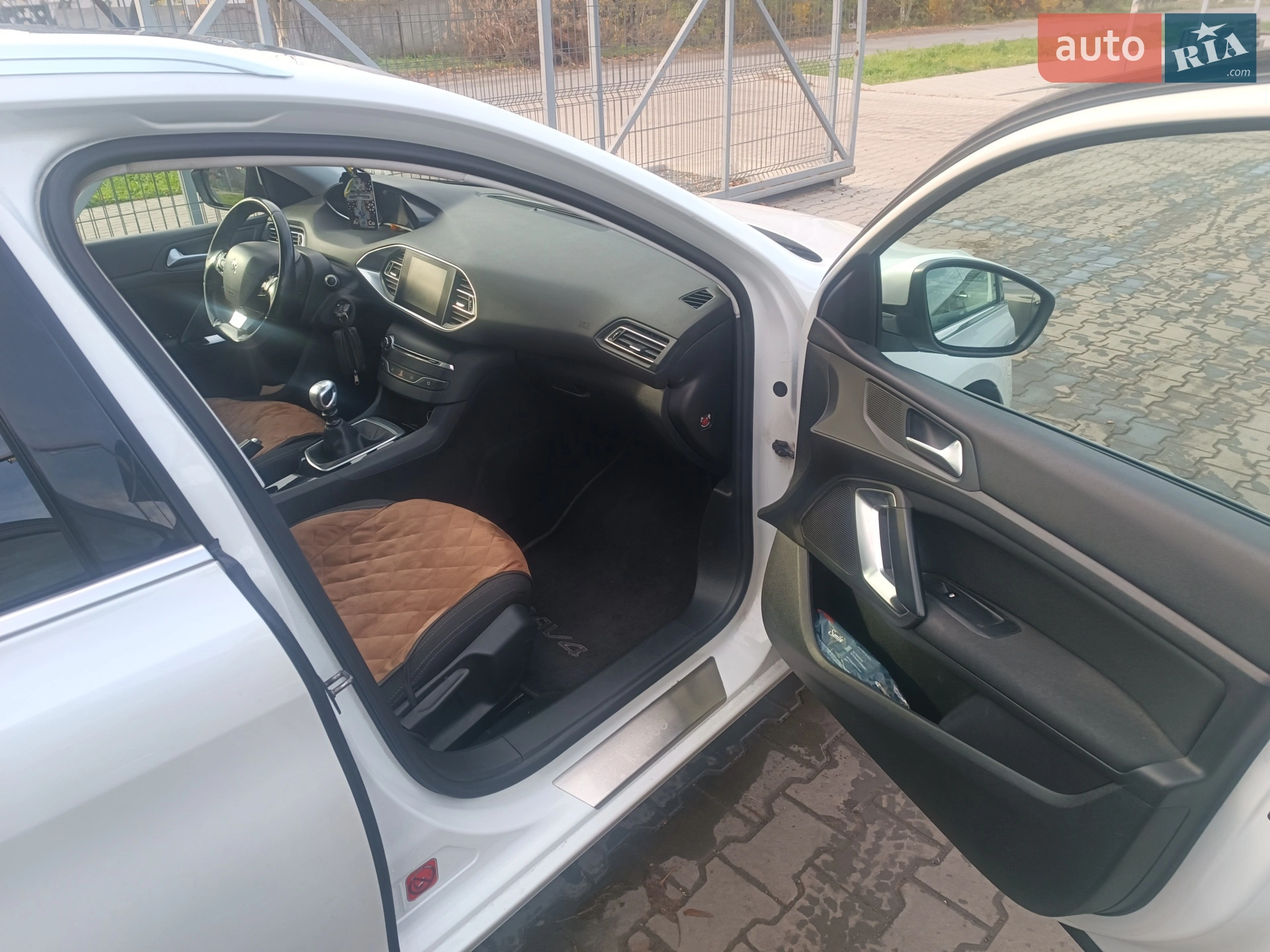 2015 Peugeot 308 - мініатюра 9