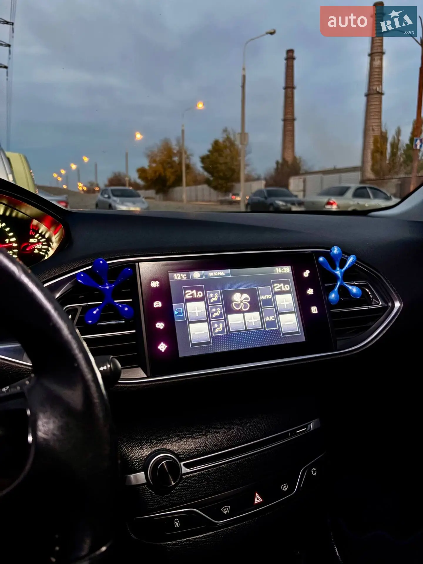 2015 Peugeot 308 - мініатюра 4