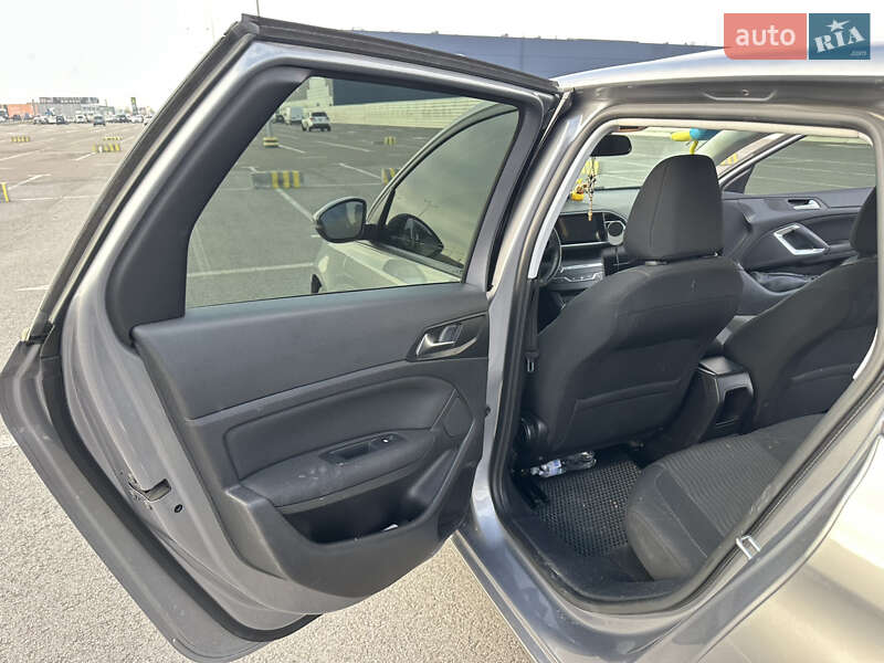 Универсал Peugeot 308 2016 в Львове