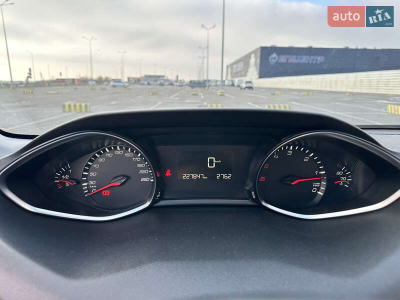 Универсал Peugeot 308 2016 в Львове