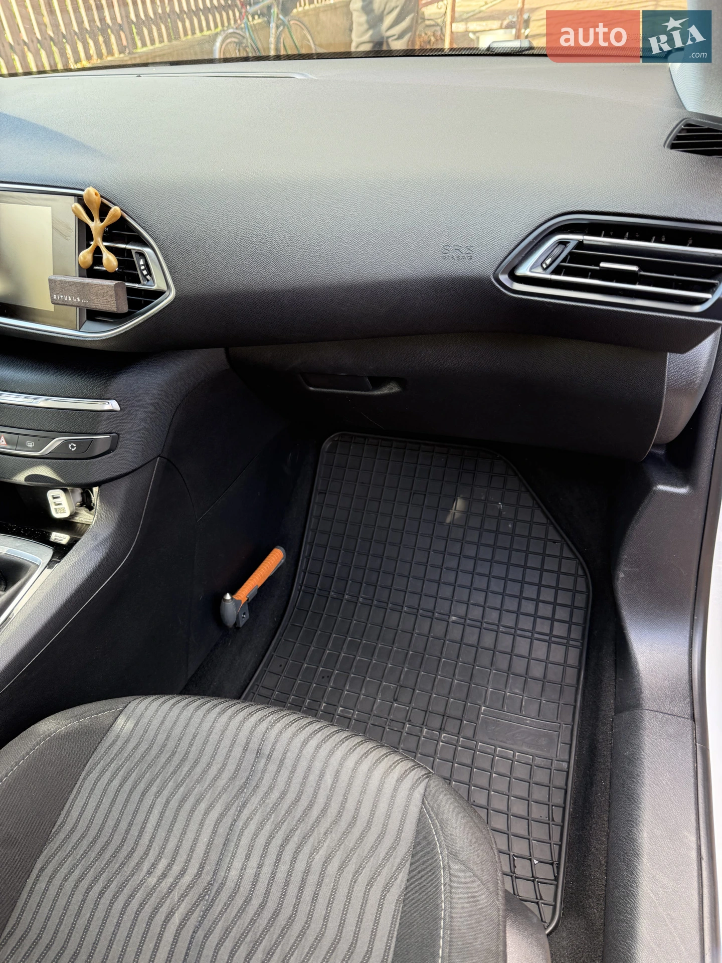 2016 Peugeot 308 - мініатюра 8