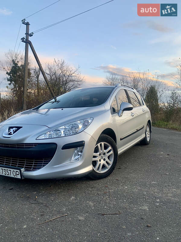 Универсал Peugeot 308 2009 в Буске