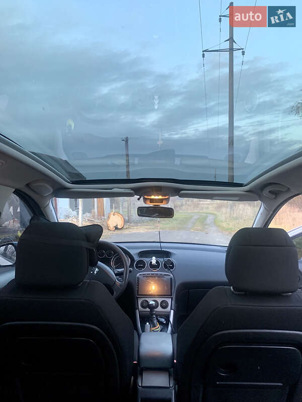 Универсал Peugeot 308 2009 в Буске