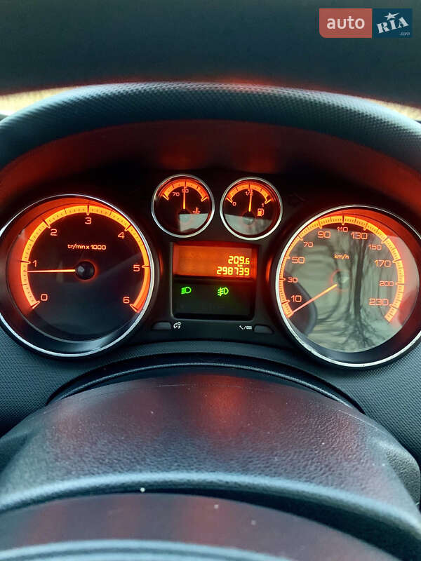 Универсал Peugeot 308 2009 в Буске