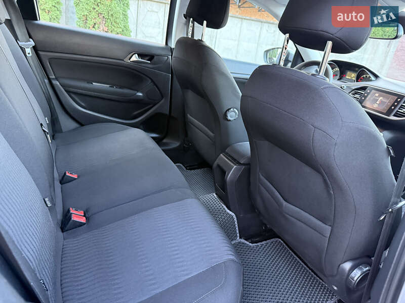 Универсал Peugeot 308 2015 в Ровно фото 19 Универсал Peugeot 308 2015 в Ровно