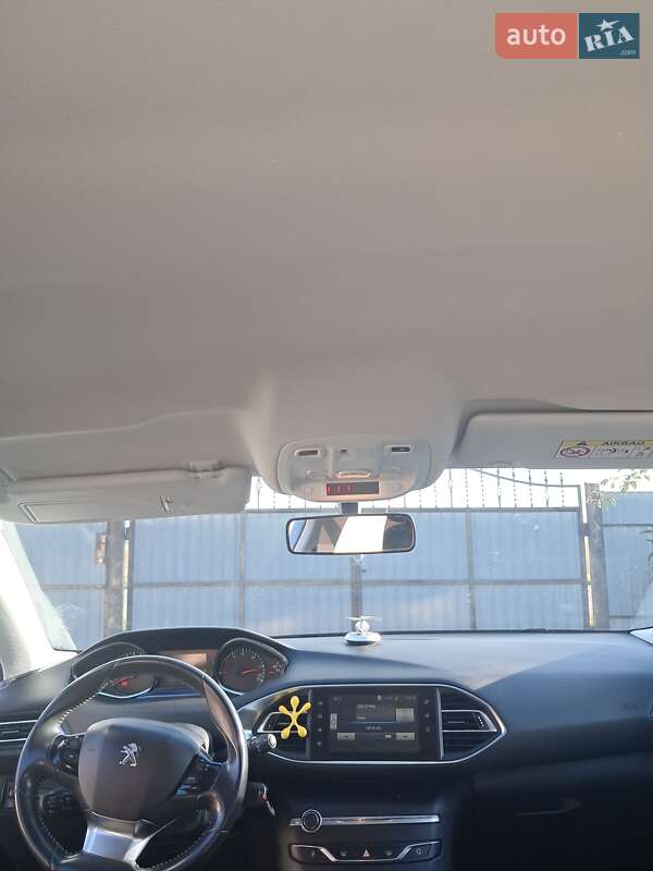 Универсал Peugeot 308 2014 в Дубно