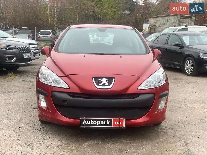 Хэтчбек Peugeot 308 2010 в Виннице