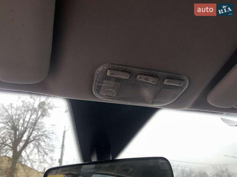 Хэтчбек Peugeot 308 2010 в Виннице