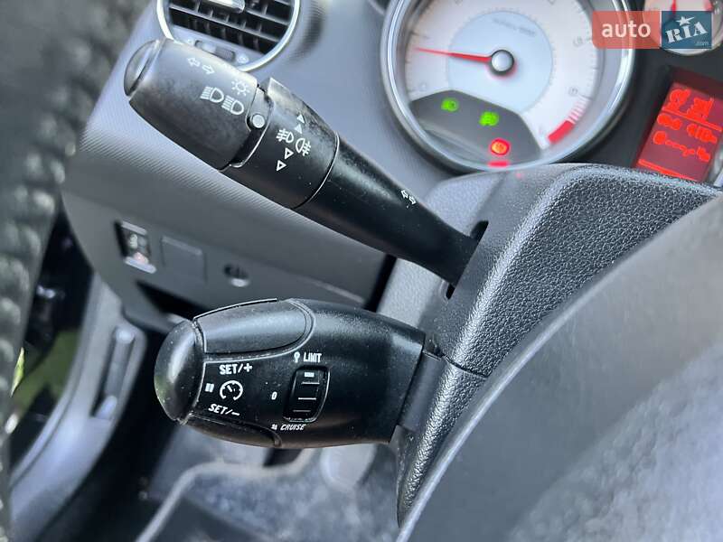 Универсал Peugeot 308 2013 в Луцке