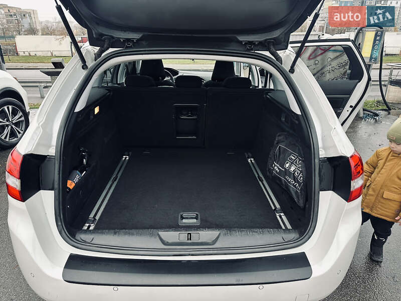 Универсал Peugeot 308 2014 в Киеве фото 28 Универсал Peugeot 308 2014 в Киеве