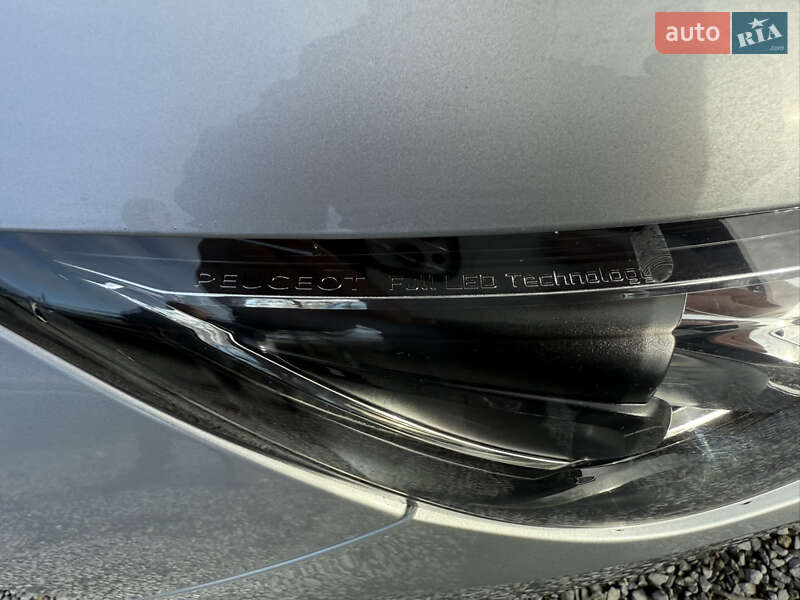 Універсал Peugeot 308 2015 в Рівному