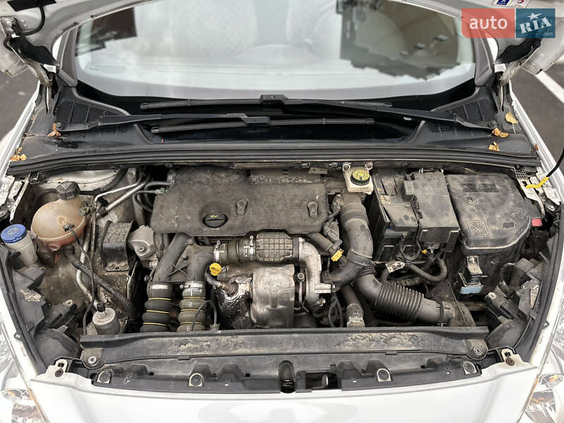 Универсал Peugeot 308 2011 в Умани фото 24 Универсал Peugeot 308 2011 в Умани