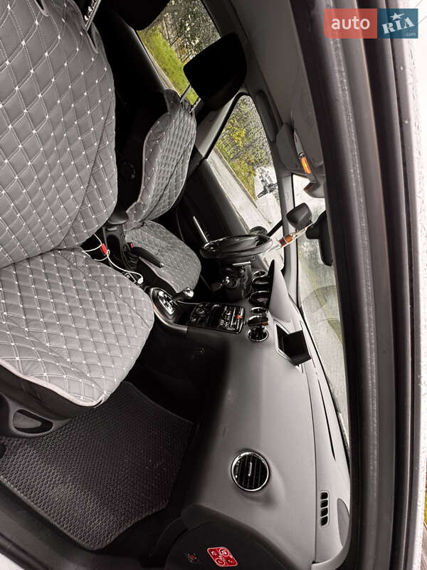 Хэтчбек Peugeot 308 2012 в Изяславе