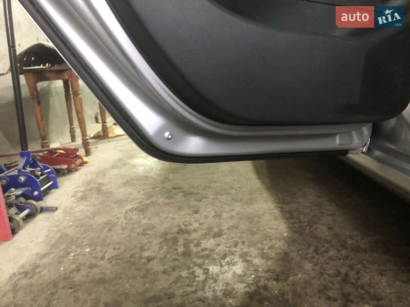 Универсал Peugeot 308 2008 в Николаеве фото 11 Универсал Peugeot 308 2008 в Николаеве