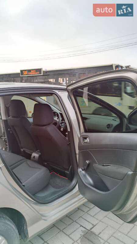 Хэтчбек Peugeot 308 2011 в Сумах фото 15 Хэтчбек Peugeot 308 2011 в Сумах