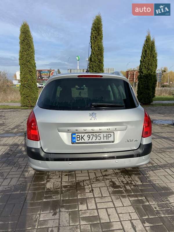 Универсал Peugeot 308 2009 в Дубно