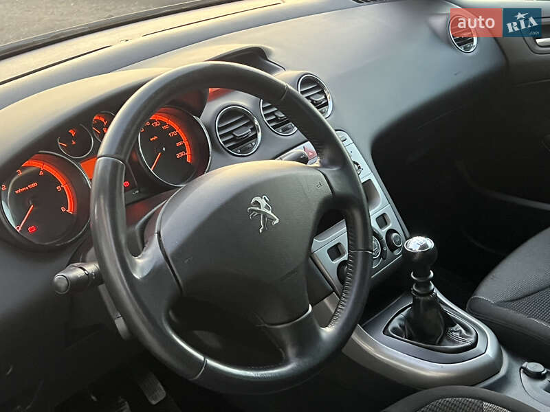 Универсал Peugeot 308 2011 в Тернополе