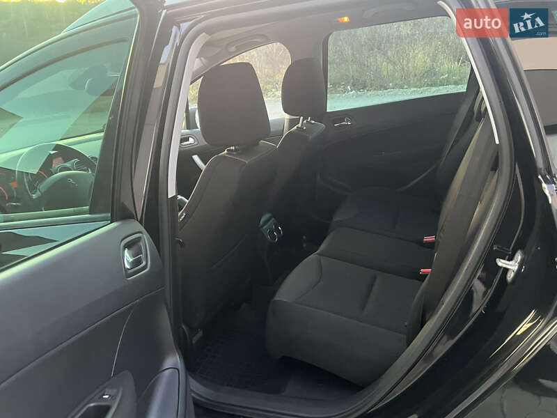 Универсал Peugeot 308 2011 в Тернополе