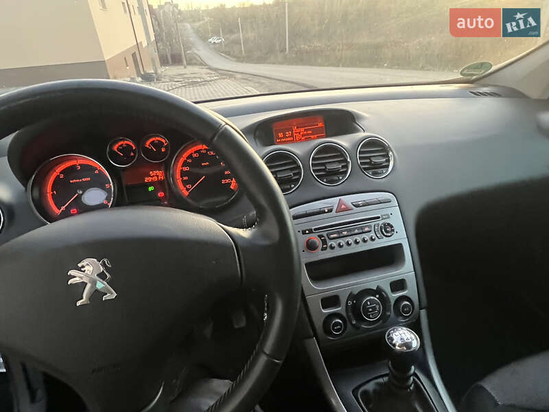 Универсал Peugeot 308 2011 в Тернополе