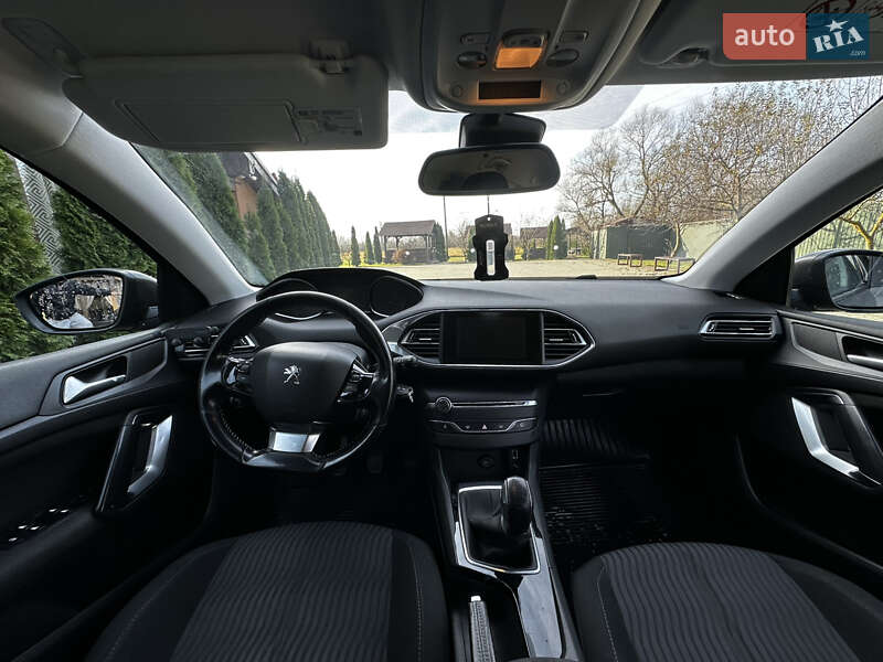 Универсал Peugeot 308 2016 в Ивано-Франковске фото 13 Универсал Peugeot 308 2016 в Ивано-Франковске