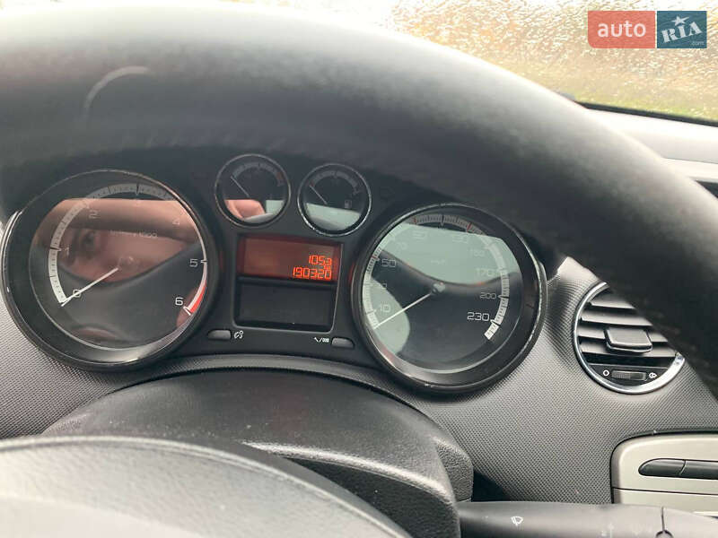 Универсал Peugeot 308 2010 в Ровно