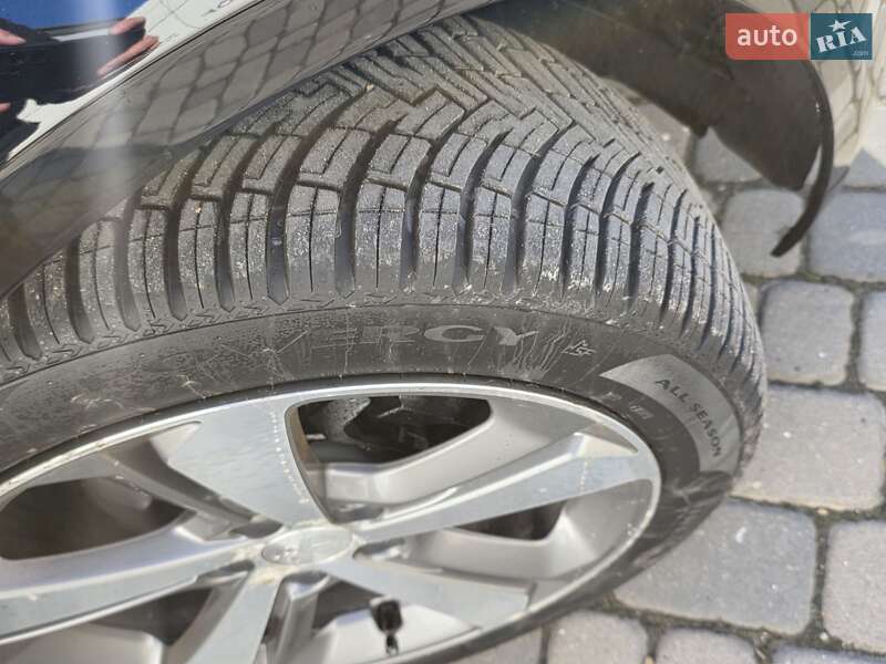 Хэтчбек Peugeot 308 2017 в Ивано-Франковске