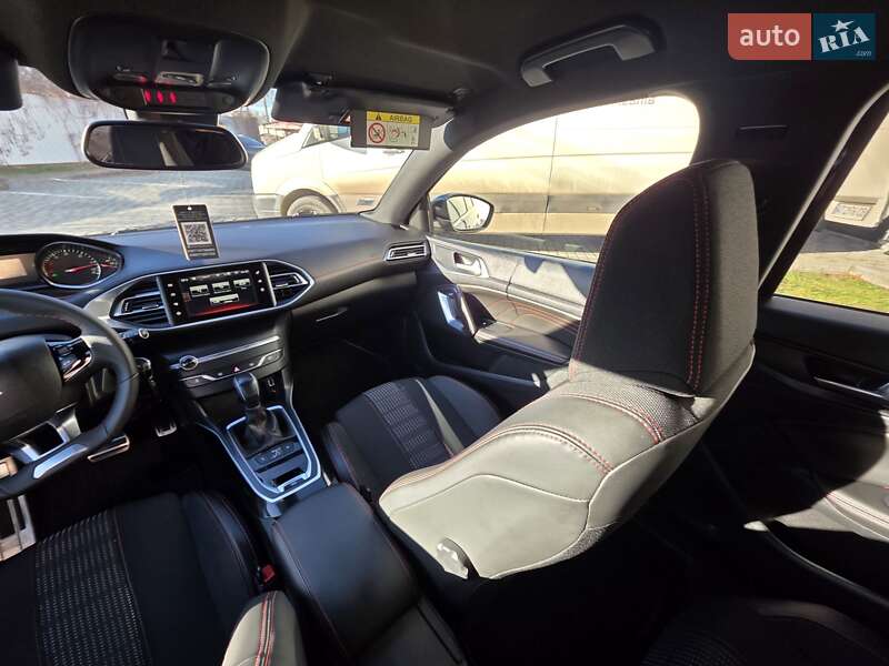 Хэтчбек Peugeot 308 2017 в Ивано-Франковске