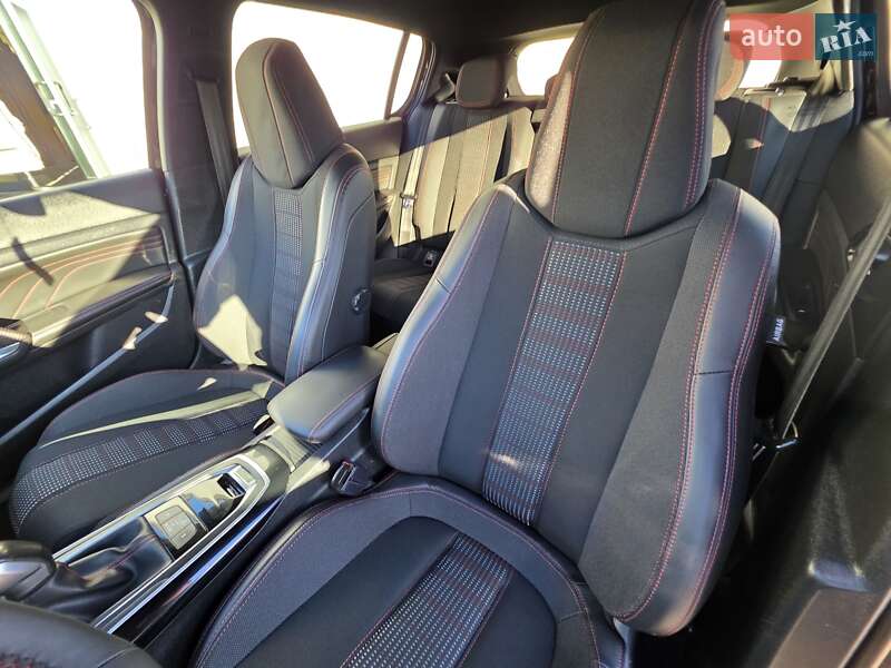 Хэтчбек Peugeot 308 2017 в Ивано-Франковске