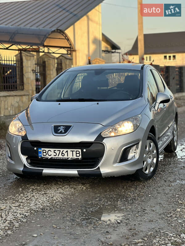 Хэтчбек Peugeot 308 2011 в Коломые