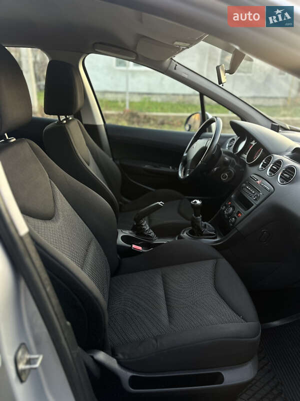 Хэтчбек Peugeot 308 2011 в Коломые