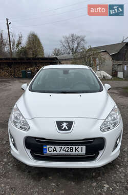 Хетчбек Peugeot 308 2011 в Смілі