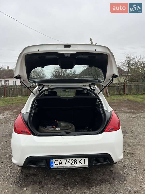 Хэтчбек Peugeot 308 2011 в Смеле фото 5 Хэтчбек Peugeot 308 2011 в Смеле