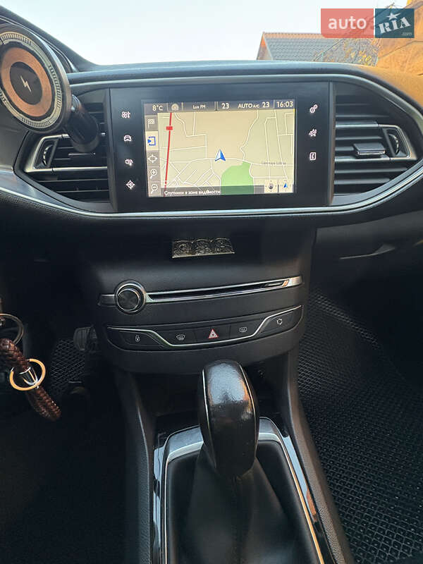 Универсал Peugeot 308 2016 в Луцке