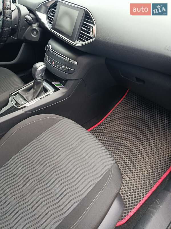 Универсал Peugeot 308 2015 в Львове фото 35 Универсал Peugeot 308 2015 в Львове