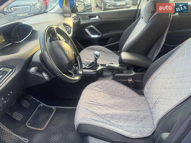 Универсал Peugeot 308 2015 в Киеве фото 5 Универсал Peugeot 308 2015 в Киеве