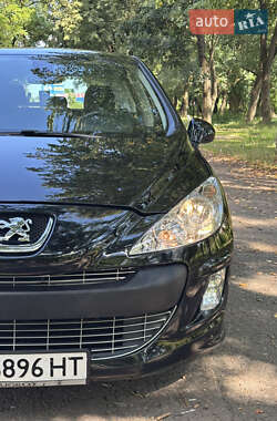 Хетчбек Peugeot 308 2008 в Коломиї