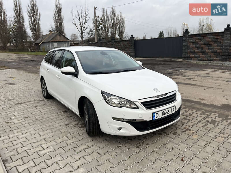 Универсал Peugeot 308 2015 в Ровно