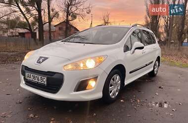 Универсал Peugeot 308 2011 в Радомышле