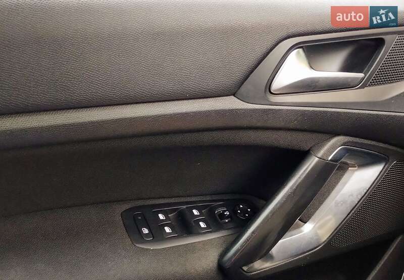 Универсал Peugeot 308 2015 в Волочиске