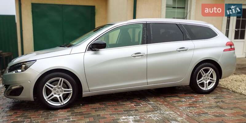 Универсал Peugeot 308 2015 в Волочиске
